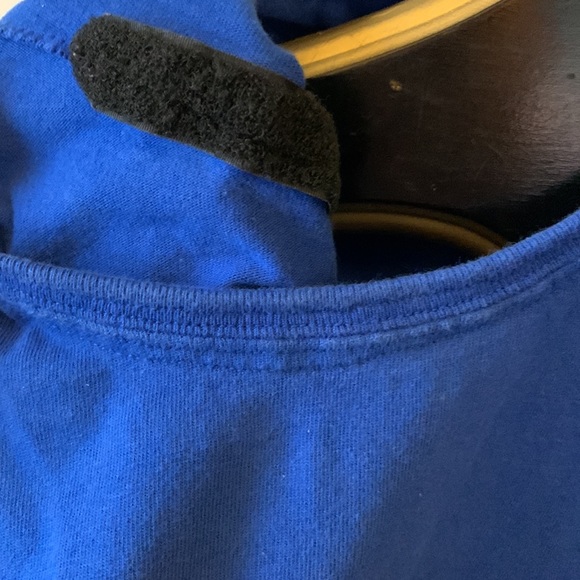 Vintage Logo T-Shirt in blue, approximately size medium-“Chanel Boutique” - Picture 7 of 7